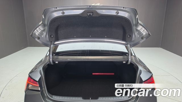 Hyundai AVANTE 2023 — photo 25