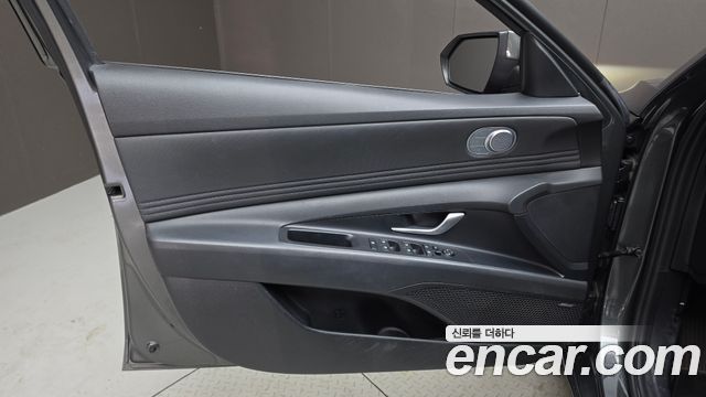 Hyundai AVANTE 2023 — photo 14