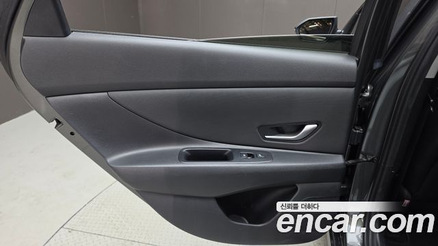 Hyundai AVANTE 2023 — photo 15