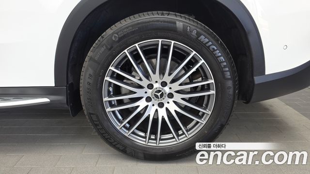 Mercedes-Benz GLC-Class 2025 — photo 7