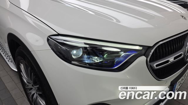 Mercedes-Benz GLC-Class 2025 — photo 8