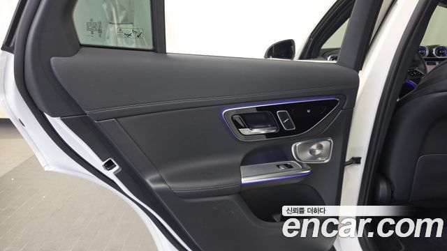 Mercedes-Benz GLC-Class 2025 — photo 15