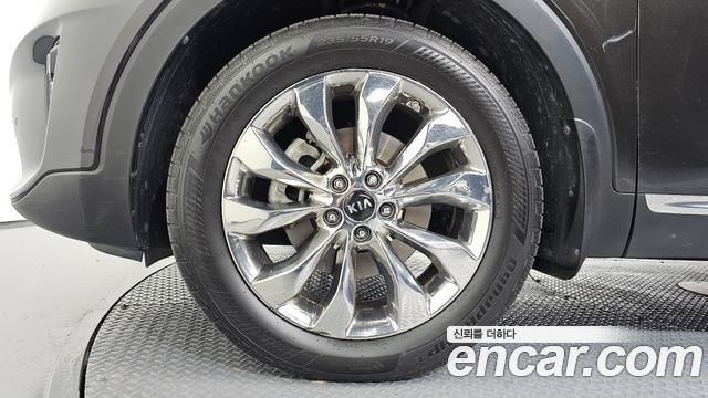Kia Sorento 2018 — photo 5