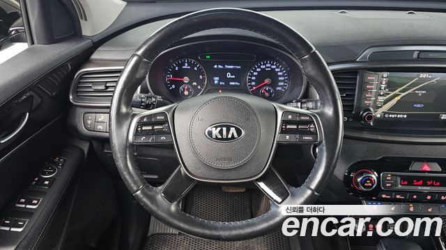 Kia Sorento 2018 — photo 16