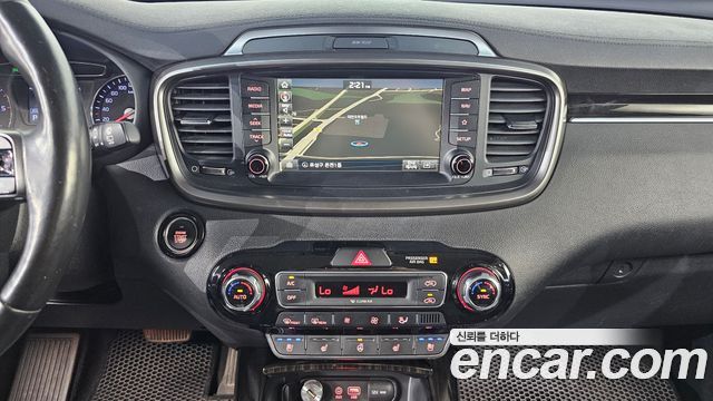 Kia Sorento 2018 — photo 17
