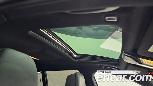 BMW 7-Series 2017 — photo 23