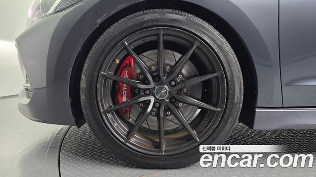 Hyundai AVANTE 2017 — photo 5