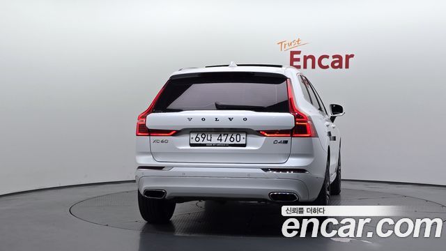Volvo XC60 2018 — photo 4