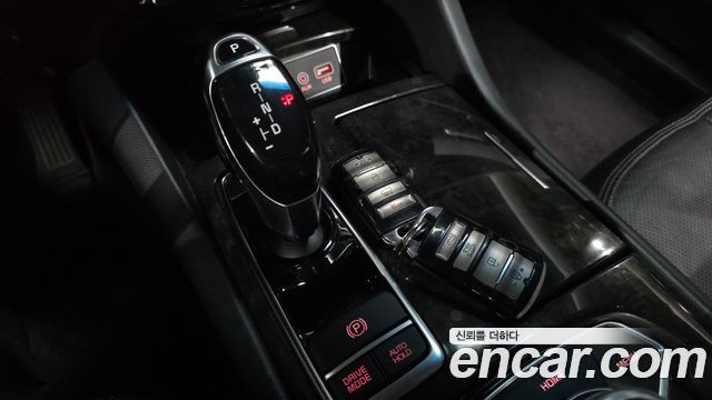 Kia K9 2016 — photo 12