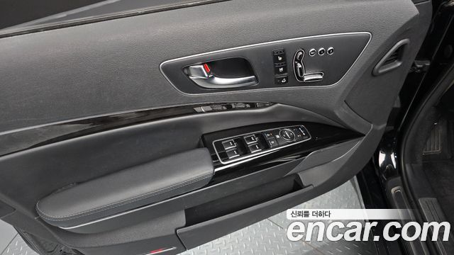 Kia K9 2016 — photo 14