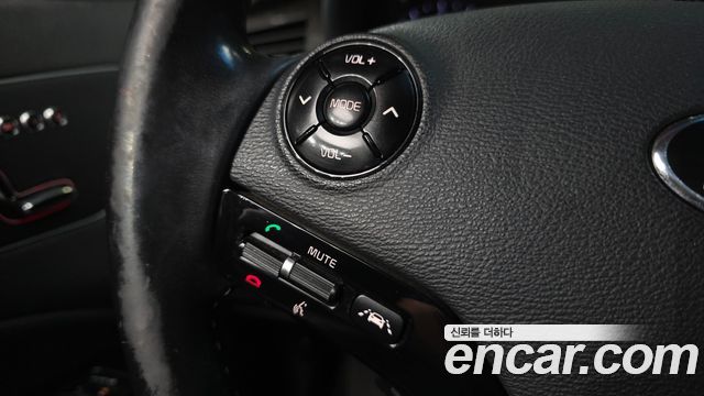 Kia K9 2016 — photo 31