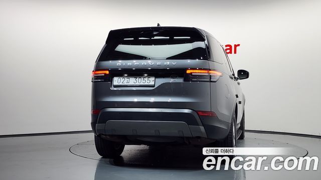 Land Rover Discovery 2019 — photo 4