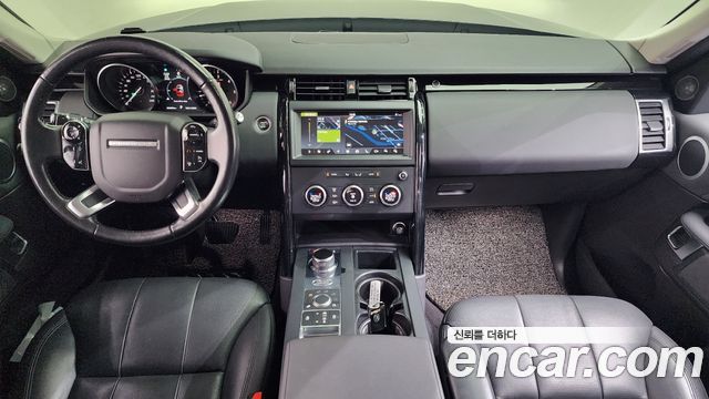 Land Rover Discovery 2019 — photo 7