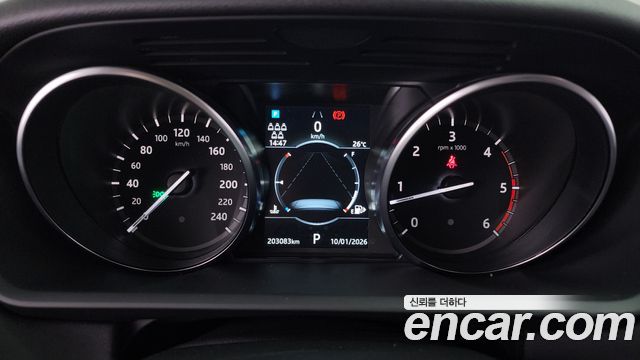 Land Rover Discovery 2019 — photo 8