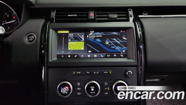 Land Rover Discovery 2019 — photo 13