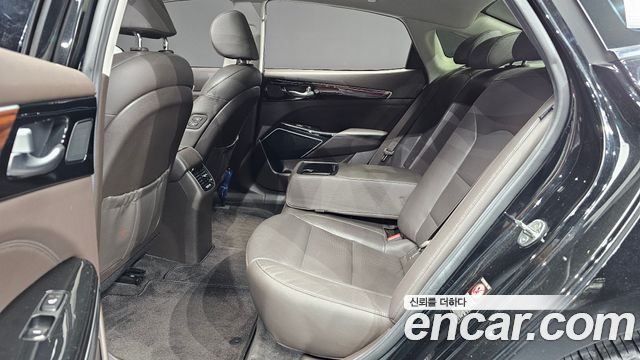 Kia K7 2017 — photo 11
