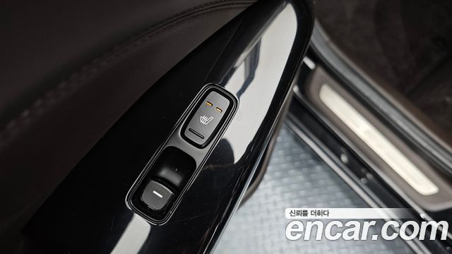 Kia K7 2017 — photo 19