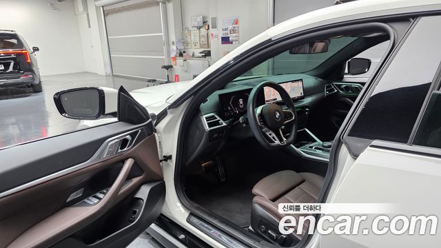 BMW 4-Series 2025 — photo 13