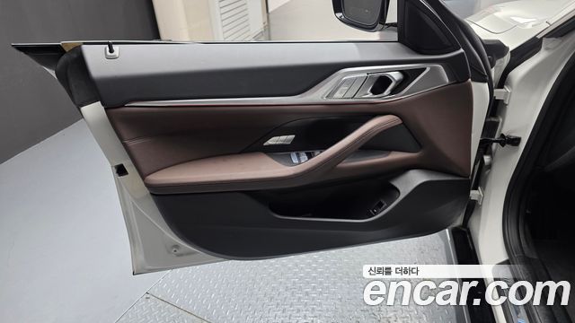 BMW 4-Series 2025 — photo 14