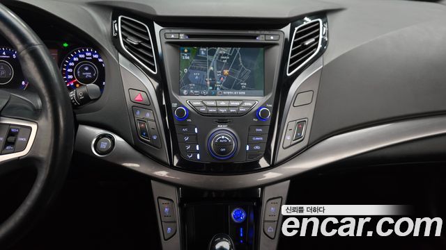 Hyundai i40 2014 — photo 15