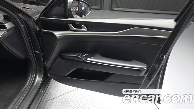 Kia K5 2020 — photo 14