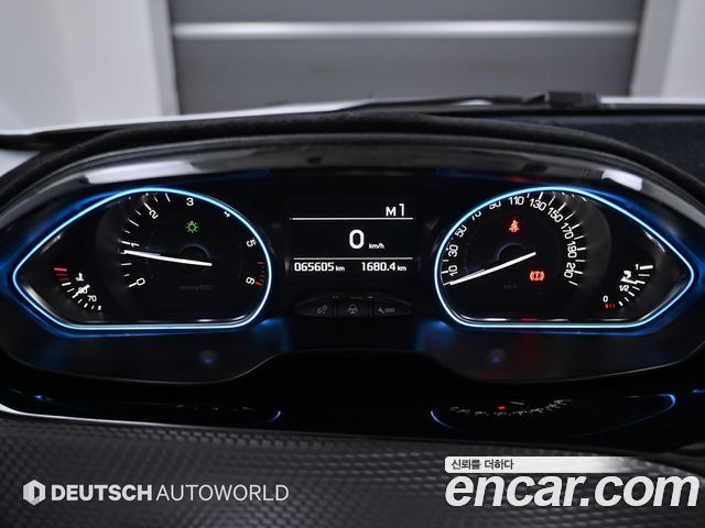 Peugeot 2008 2018 — photo 8