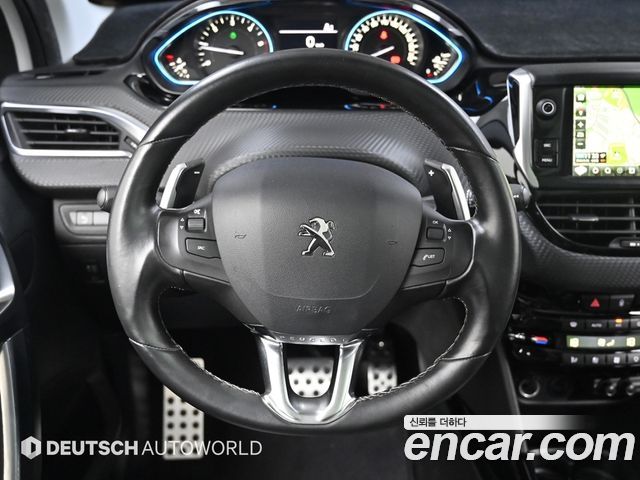 Peugeot 2008 2018 — photo 13