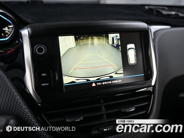 Peugeot 2008 2018 — photo 15