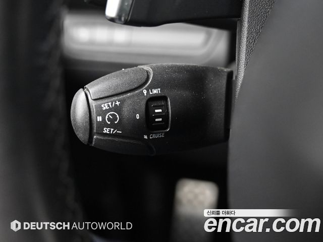 Peugeot 2008 2018 — photo 16