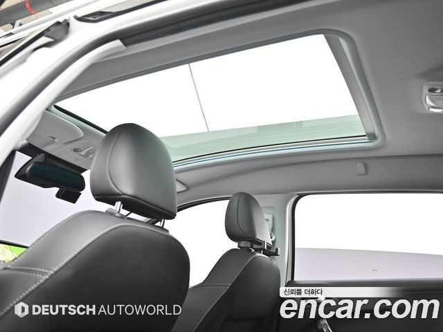 Peugeot 2008 2018 — photo 18