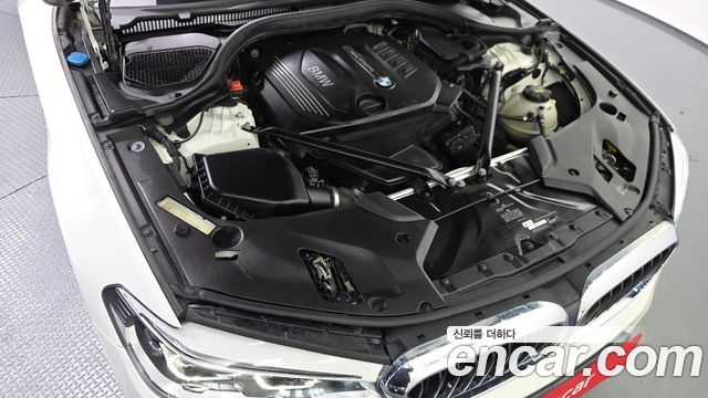 BMW 5-Series 2017 — photo 6