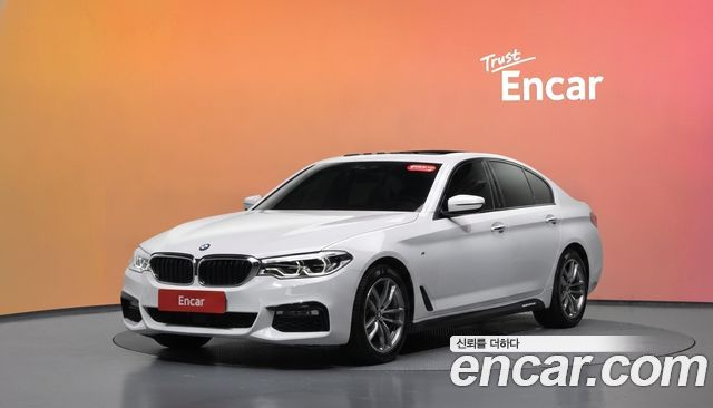 BMW 5-Series 2017 — photo 1