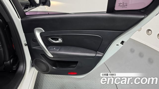 Renault Korea SM5  2016 — photo 15