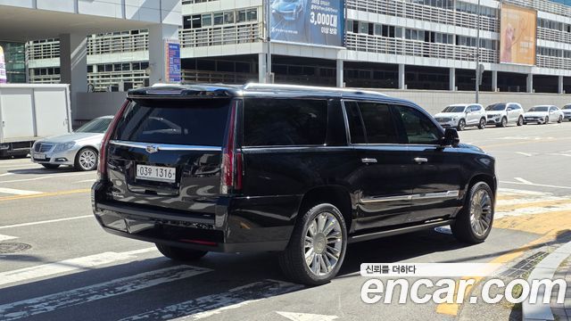 Cadillac Escalade 2017 — photo 2