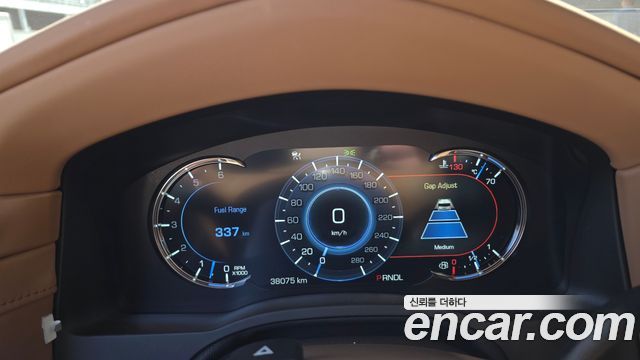 Cadillac Escalade 2017 — photo 8