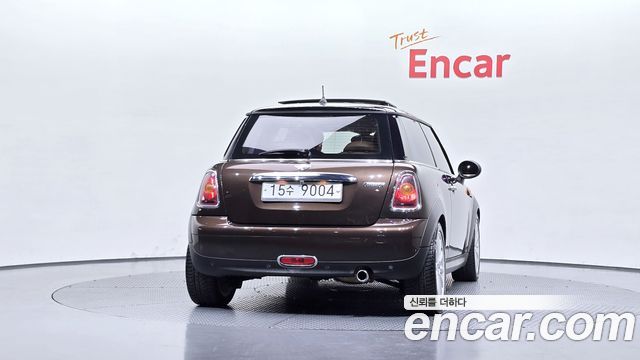 Mini Cooper 2010 — photo 4