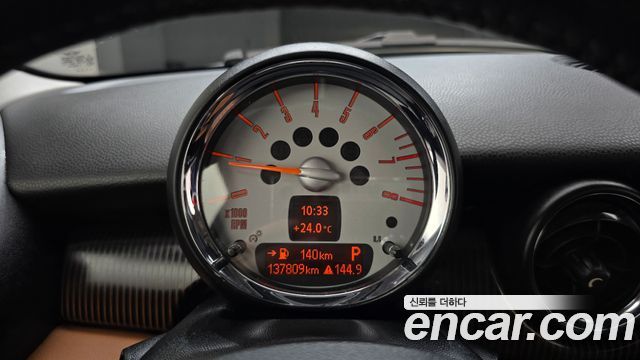 Mini Cooper 2010 — photo 8