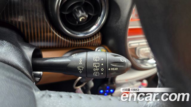 Mini Cooper 2010 — photo 18