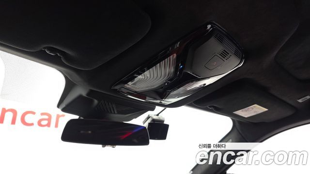 BMW XM 2025 — photo 25