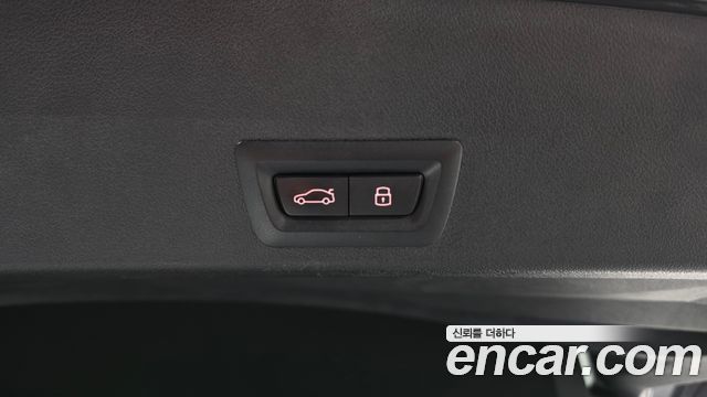 BMW XM 2025 — photo 28