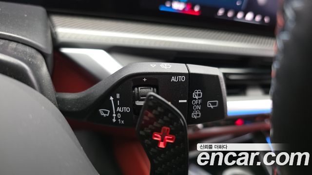 BMW XM 2025 — photo 30