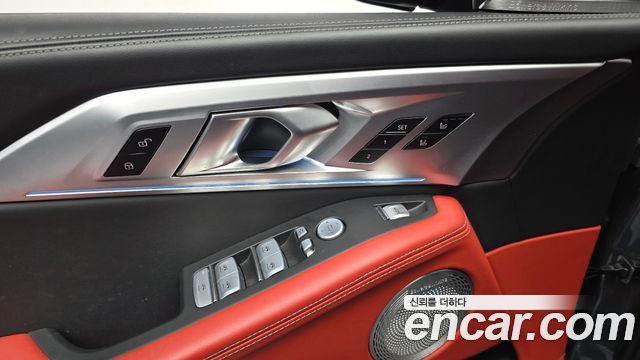 BMW XM 2025 — photo 31