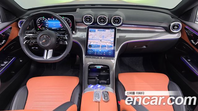 Mercedes-Benz C-Class 2023 — photo 10