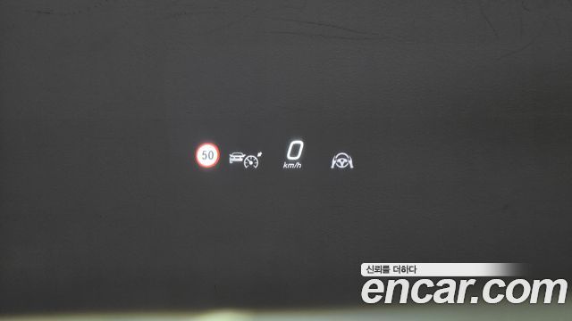 Mercedes-Benz C-Class 2023 — photo 26