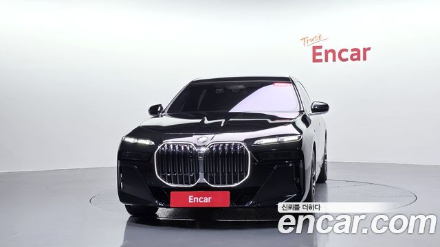 BMW 7-Series 2024 — photo 3