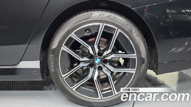 BMW 7-Series 2024 — photo 7