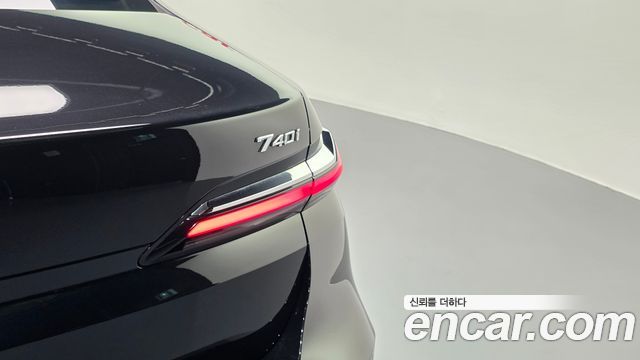BMW 7-Series 2024 — photo 9