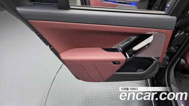 BMW 7-Series 2024 — photo 15