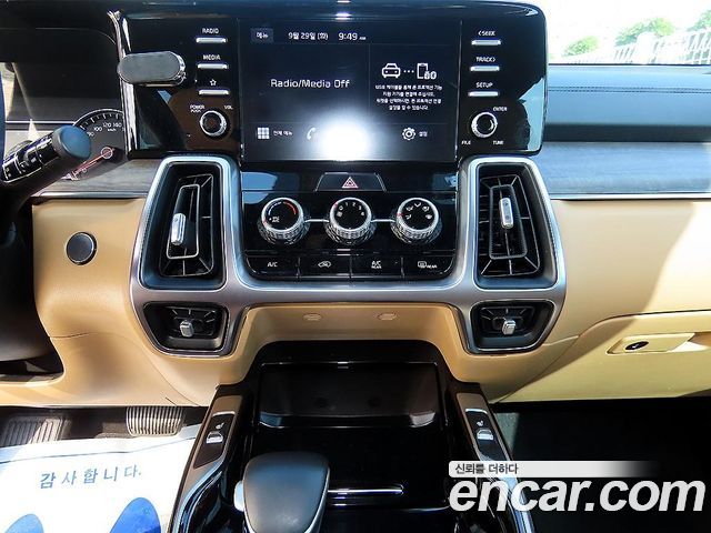Kia Sorento 2021 — photo 18