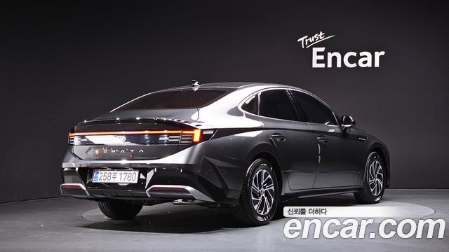 Hyundai Sonata 2025 — photo 2